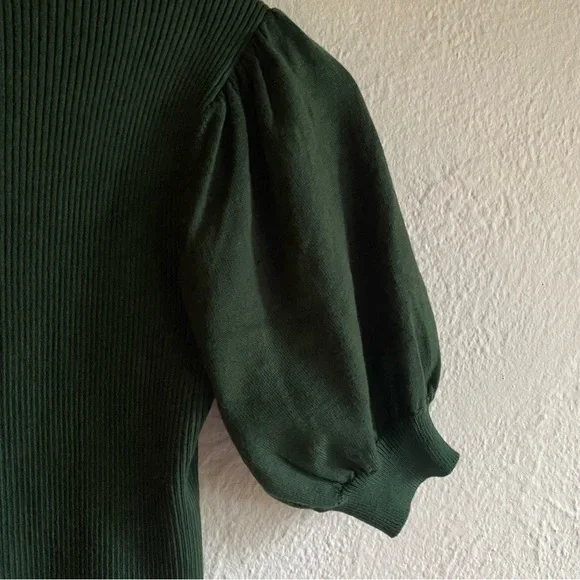 SALE Tahari Blouse Dark Green Ribbed Knit Puff Sleeve Stretchy Top Size M - Picture 6 of 8